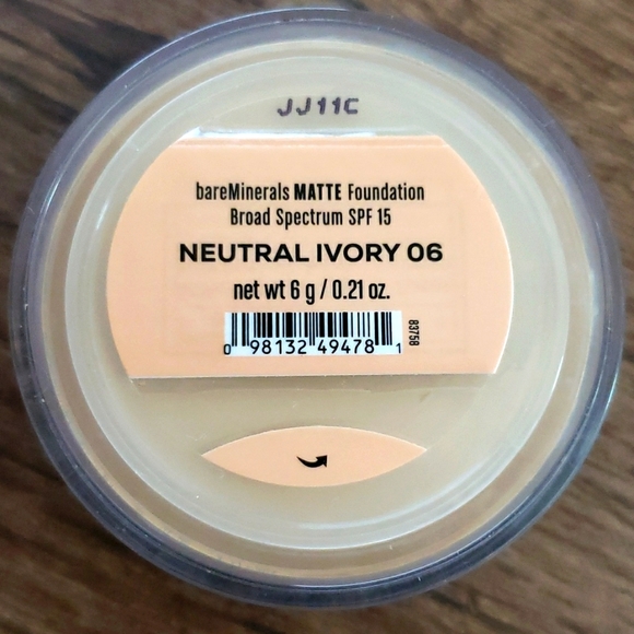 Bare Minerals Matte Neutral Ivory 6g Loose Foundation Powder